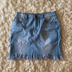 Denim skirt with fringe